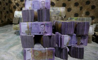 موازنة سوريا للعام 2022 تقل بـ1.5 مليار دولار عن موازنة العام الماضي مع انهيارات قياسية لقيمة الليرة
