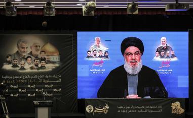 حزب الله المؤمن بولاية الفقيه يدفع باستمرار لعزل لبنان عن محيطه الخليجي وعمقه العربي