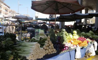 The yearly increase in food prices was 43.8%
