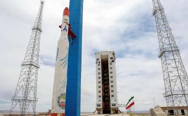 ايران ارسلت القمر الصناعي نور 1 في خضم تصاعد الازمة مع الغرب بشان الملف النووي