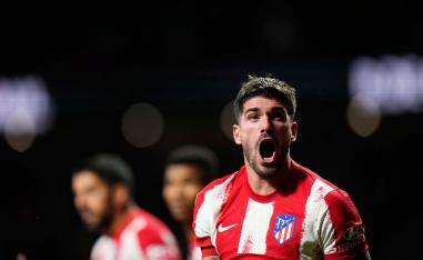أتلتيكو يتقدم بنقطتين عن برشلونة