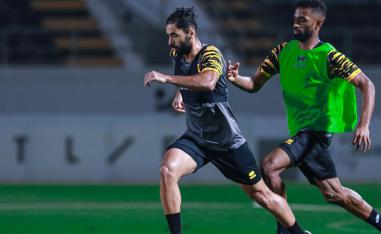فريق 'العميد' مطالب بالتعويض والفوز على ارض الشباب من حسابه على تويتر