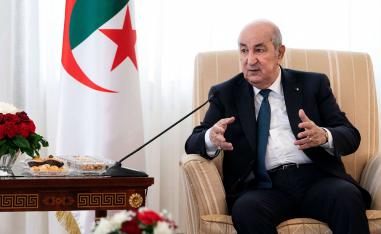 قرار تبون باعفاء وزير المالية من منصبه بعد 3 اشهر يأتي في خضم اضطراب مالي تعيشه الجزائر منذ فترة طويلة