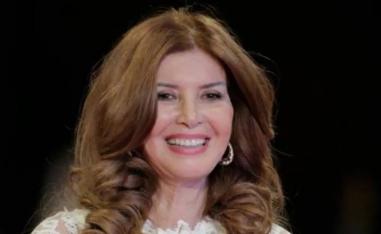 الفنانة ميرفت أمين