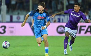 'كفارادونا' يخطف الاضواء في نابولي