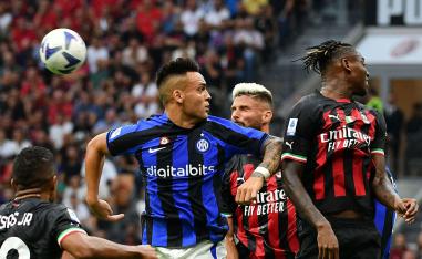 فريق 'الروسونيري' يرفع رصيده الى 11 نقطة متساوياً مع نابولي