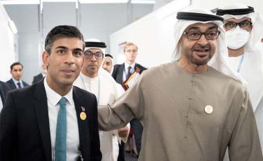 Sheikh Mohamed bin Zayed al-Nahyan (R)