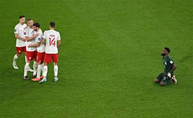 Saudi Arabia had a chance to equalize at the end of the first half , but missed the penalty shot