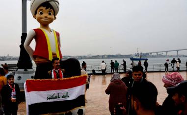 تميمة خليجي 25 على ساحل شط العرب في البصرة