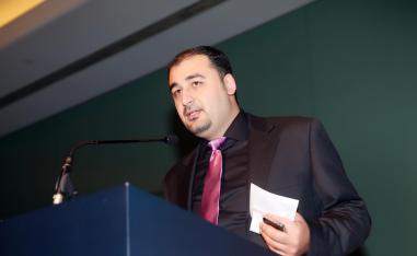 الشاعر والإعلامي اللبناني محمد غبريس