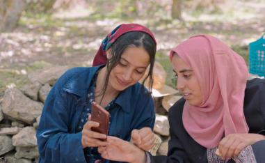 'تحت الشجرة التين'