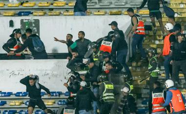 A Raja Casablanca female fan, died at a local hospital after losing consciousness at the Mohammed V stadium 