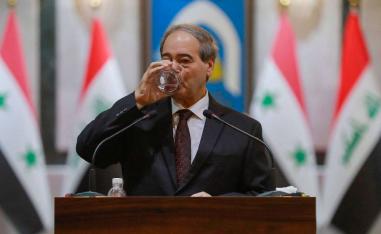 وزير الخارجية السوري فيصل المقداد في مؤتمر صحفي في بغداد