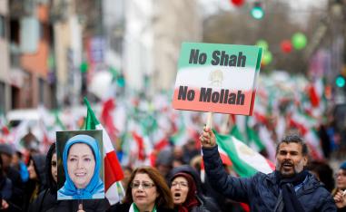 ايران تستهدف كل صوت مناهظ للنظام الاسلامي