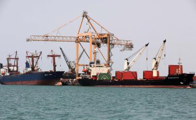 إيرادات ميناء الحديدة في جيوب الحوثيين