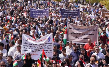 موظفو الإقليم انتظروا طويلا الإفراج عن رواتبهم
