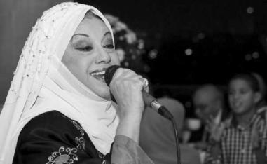 (من صفحة نجاح سلام بفيسبوك)