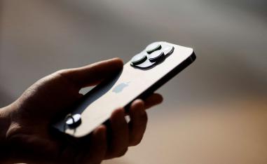 ايفون 15 