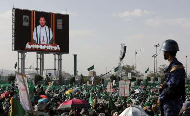الحوثي ينتهج سياسة لي عنق الحائق لتنناسب مع مصالحه