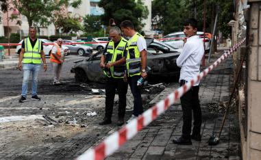 الإمارات تدعم السلام لا الحرب