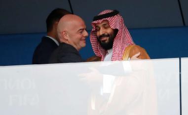 الأمير محمد بن سلمان ورئيس الفيفا