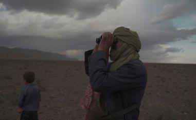'شظايا السماء'