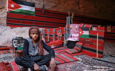 الاقتصاد الاردني يعيش على المساعدات والسياحة