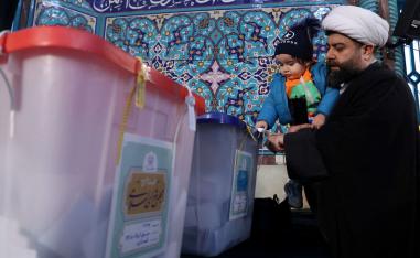 رجال الدين يهيمنون على الانتخابات
