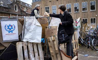 The pro-Palestinian barricades at the Binnengasthuis site of the University of Amsterdam