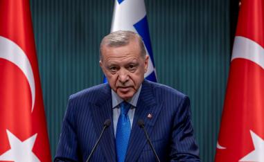 أردوغان فتح باب التقارب مع دمشق خشية التمدد الكردي