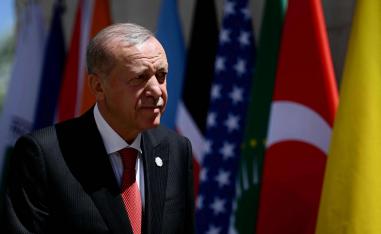 أردوغان يقفز على الشروط السورية للمصالحة بين البلدين 