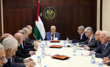 الحكومة الفلسطينية عاجزة عن الإيفاء بالتزاماتها المالية 