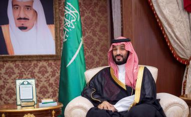 ولي العهد السعودي يدعو  لتعزيز التعاون مع إيران 