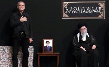 بزشيكان يتحصن بدعم خامنئي لحل المشكلات