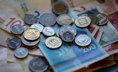 العجز سيرتفع إلى ذروته بحلول سبتمبر