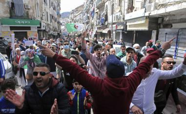 أغاني بن طويس حاضرة في الحراك