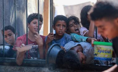 معاناة الفلسطينيين مستمرة