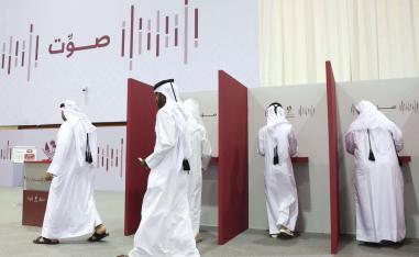 السلطات تؤكد وجود استجابة كبيرة من القطريين للمشاركة في الاستفتاء