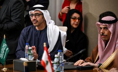 الوزراء المجتمعون يؤيدون تشكيل هيئة حكم انتقالية جامعة بتوافق سوري