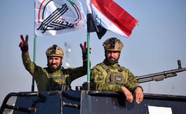 مقاتلان عراقيان من الحشد الشعبي