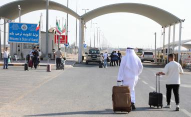 وزارة الداخلية سلمت المتهم المطلوب لنظيرتها في الجانب الكويتي