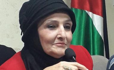 الشاعرة عفاف غنيم 