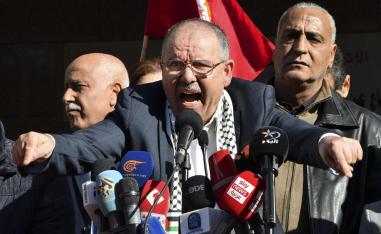 الطبوبي يواجه اتهامات بالتفرد بالرأي 