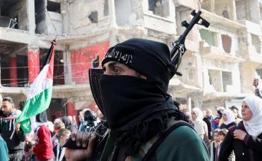 إسرائيل تراهن على تعميق الفوضى في غزة 
