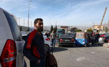 سوريا تسعى بكل الوسائل لفك ما تبقى من عزلة