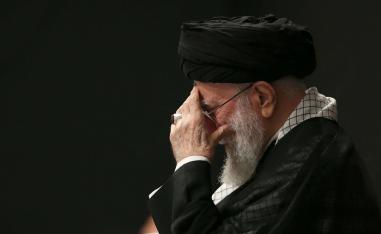 تصريحات المرشد الذي كان ضمن بنك الأهداف الإسرائيلية لم تهدئ مخاوف الايرانيين