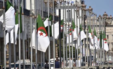 الاعلام الجزائري تحت رقابة مشددة من السلطة