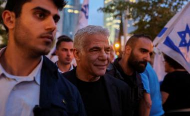 لابيد من الأصوات المعتدلة في اسرائيل
