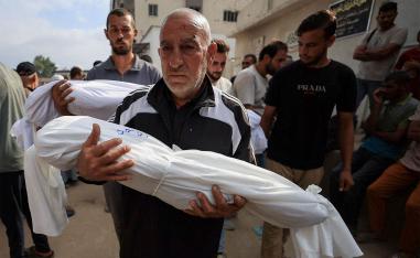 Thousands are believed to have stayed despite Israeli order to leave Gaza City