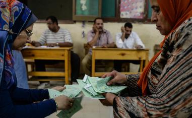 نحو إعادة الاقتراع في 19 محافظة مصرية 